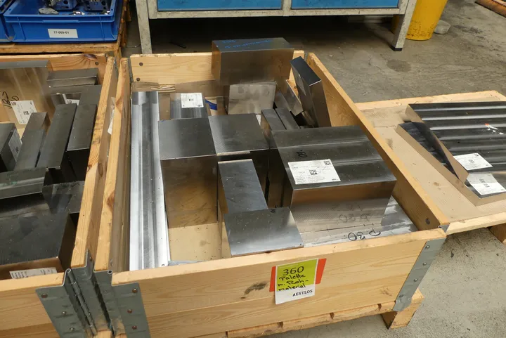 Konvolut Material, Rohmaterial Umfang: Palette mit Inhalt